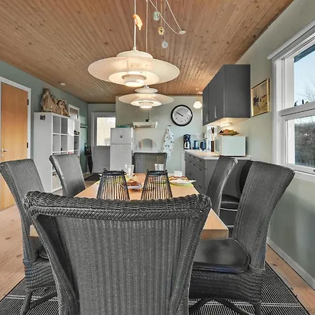 3 Bedroom Beautiful In *