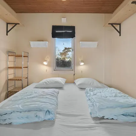2 Bedroom In * ハザスレウ
