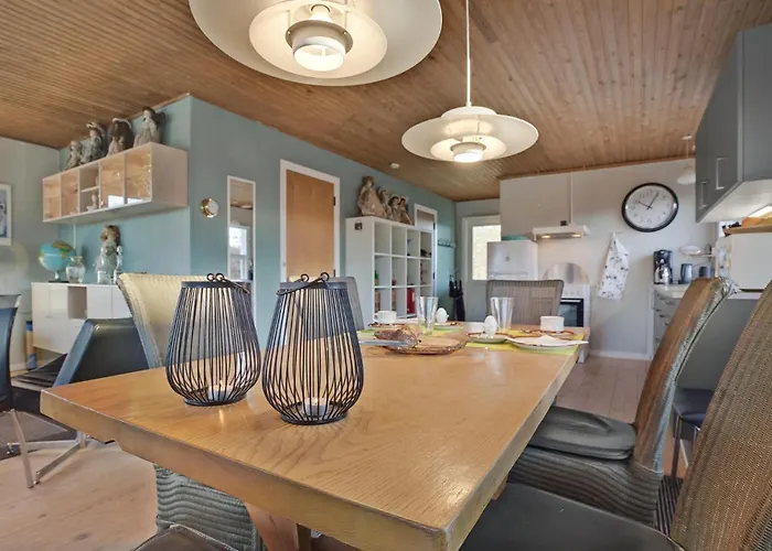 Nyaraló 3 Bedroom Beautiful In *