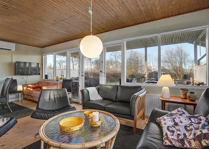 3 Bedroom Beautiful In Nyaraló Haderslev